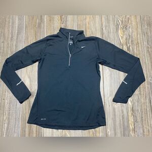 Nike Womens Sweater Size Medium Black Dri Fit 1/4 Zip Long Sleeves Pullover HP